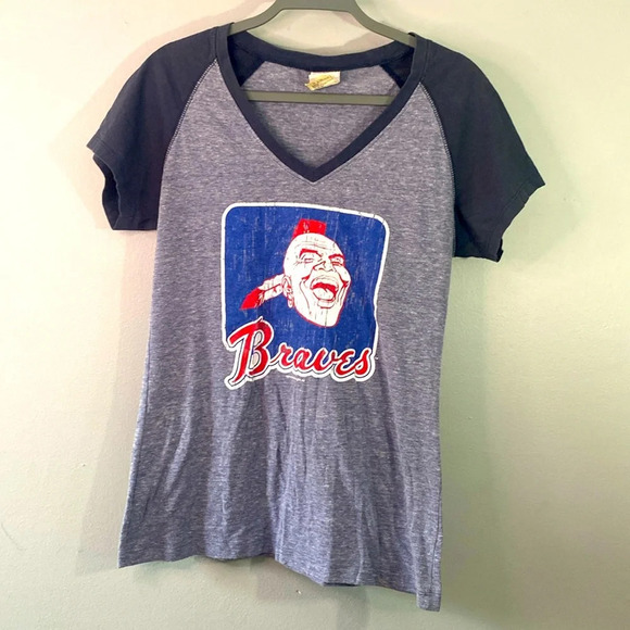 General Merchandise by campus lifestyle women’s T-shirt, braves size large - Picture 1 of 9
